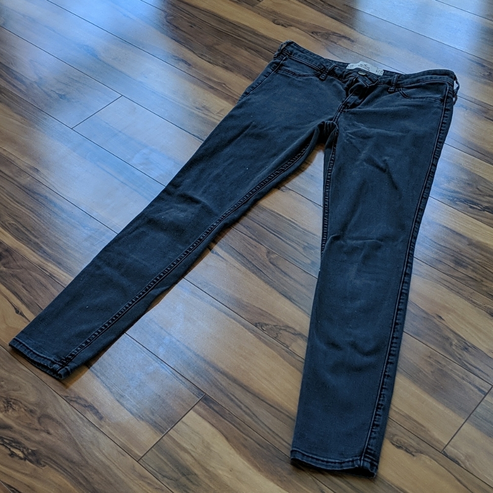 Black Skinny Jeans